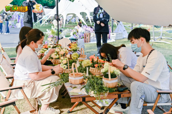 《夢幻花園》五周年露營嘉年華 花園星夢官Nene鄭乃馨《明天見》溫暖首唱